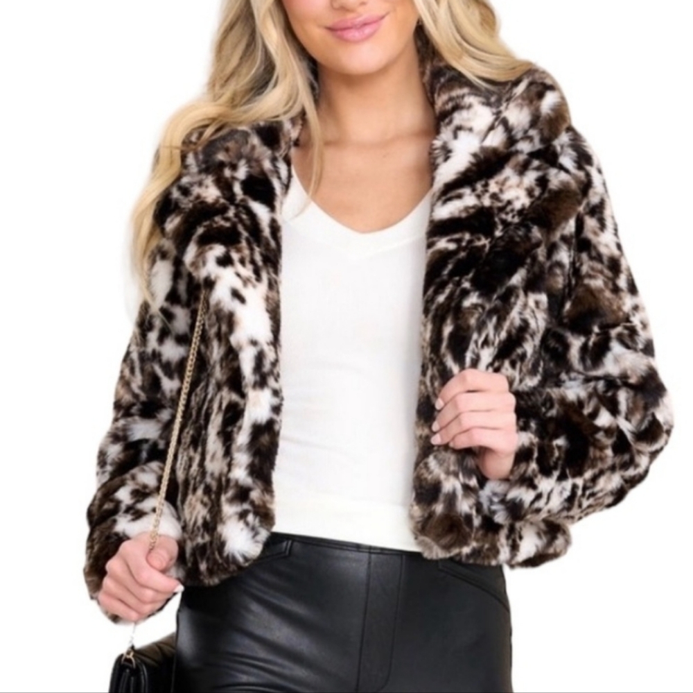 🆕️ B.O.G Band of the Free Wildcat Crop Faux Fur Jacket in Ivory Black